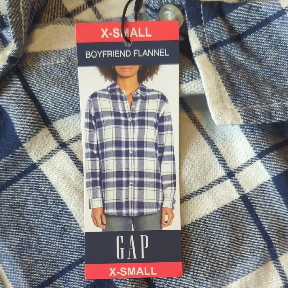 GAP Navy and Cream Checkered Button Down Shirt - Picture 4 of 6